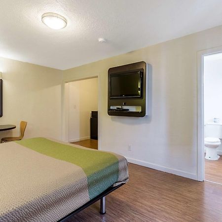 Motel 6 ซานราฟาเอล ภายนอก รูปภาพ